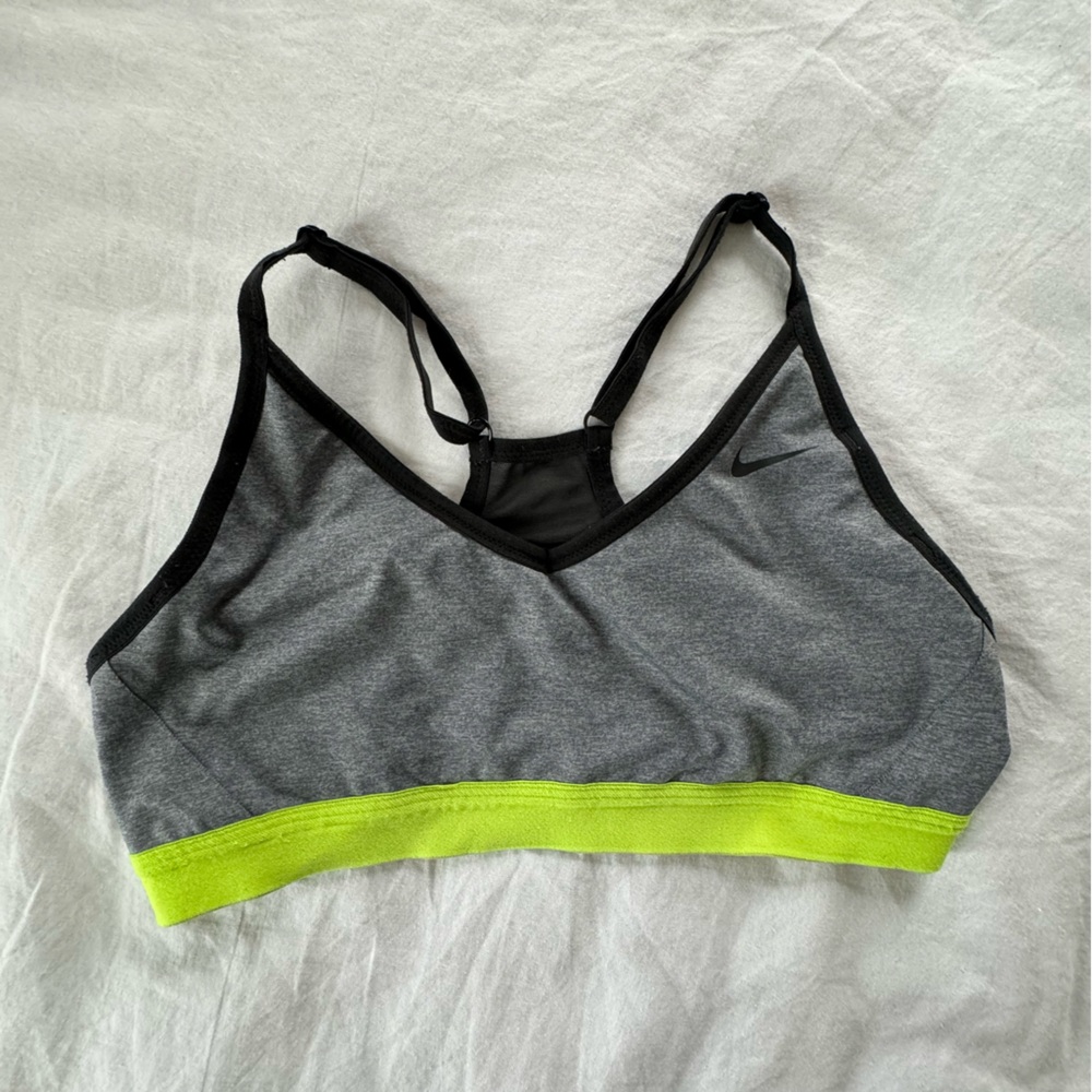 Nike Women's Dri-FIT Light-Support Padded V-Neck Sports Bra - Size L